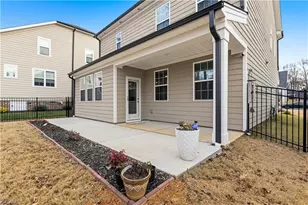 5909 Crossview Dr, Kernersville, NC 27284 - Photo 24