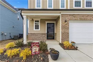 5909 Crossview Dr, Kernersville, NC 27284 - Photo 2