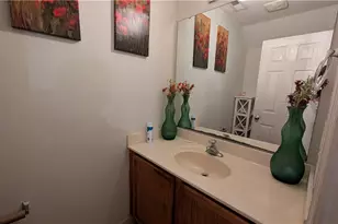 1067 Bridgend Dr, High Point, NC 27260 - Photo 4