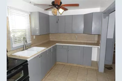 1211 Old Highway 21, State Road, NC 28676 - Photo 4