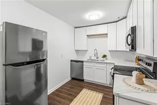 3824 Country Club Rd, Winston-Salem, NC 27104 - Photo 2