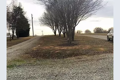 1521 Mizpah Church Road, Reidsville, NC 27320 - Photo 4