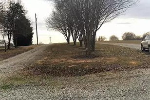 1521 Mizpah Church Rd, Reidsville, NC 27320 - Photo 4