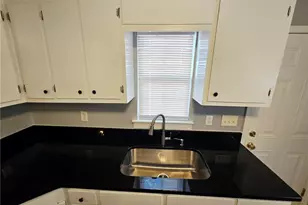 814 Elizabeth St, Burlington, NC 27217 - Photo 6