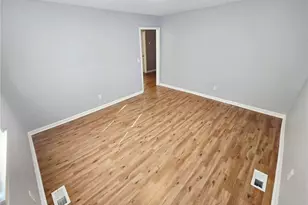 814 Elizabeth St, Burlington, NC 27217 - Photo 8