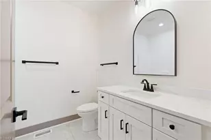 194 N Peace Haven Rd, Winston-Salem, NC 27104 - Photo 24