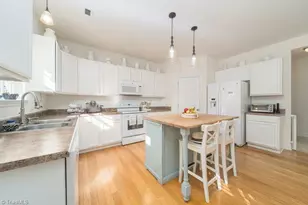 2094 Longburn Dr, Kernersville, NC 27284 - Photo 10