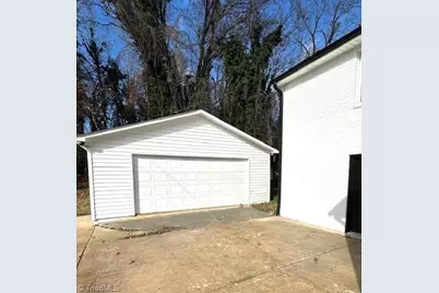 2062 K Court Avenue, Winston-Salem, NC 27105 - Photo 4