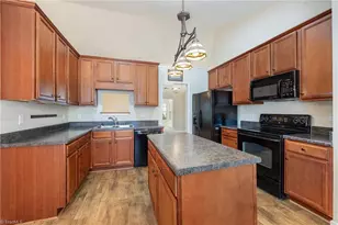 574 Caladium Ct, Kernersville, NC 27284 - Photo 10