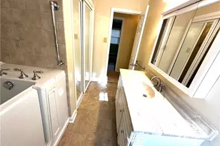 1103 Glynis Ln, Greensboro, NC 27406 - Photo 14