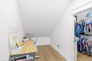 3827 Edgewater St, High Point, NC 27265 - Photo 24