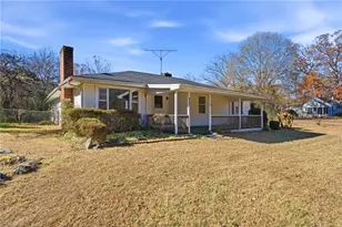 6101 Phelps Circle, Winston-Salem, NC 27105 - Photo 1