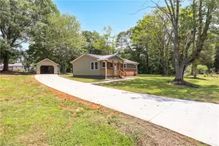 129 Redwood Rd, Eden, NC 27288 - Photo 4