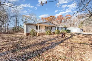 2535 Gray Fox Ln, Staley, NC 27355 - Photo 4