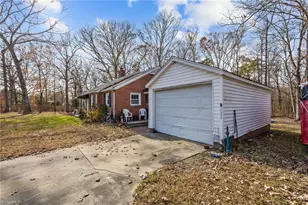 1646 Sandy Cross Rd, Burlington, NC 27217 - Photo 4