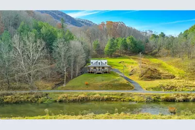 2507 Parker Eller Road, Lansing, NC 28643 - Photo 2