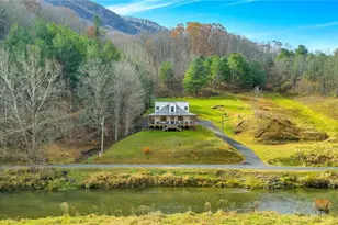 2507 Parker Eller Rd, Lansing, NC 28643 - Photo 2