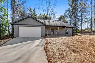 2322 Summerlin St, Winston-Salem, NC 27103 - Photo 2