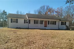 5261 Windemere Cir, Trinity, NC 27370 - Photo 2