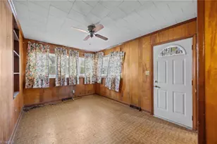 410 S Hamilton St, Eden, NC 27288 - Photo 8