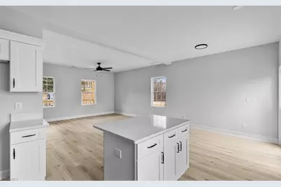 506 Greenwood Drive, High Point, NC 27262 - Photo 14