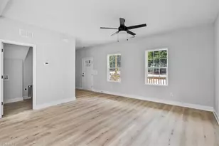 506 Greenwood Dr, High Point, NC 27262 - Photo 8