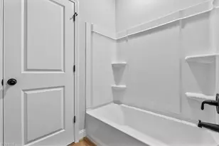 1231 St Regis Dr, Burlington, NC 27217 - Photo 6