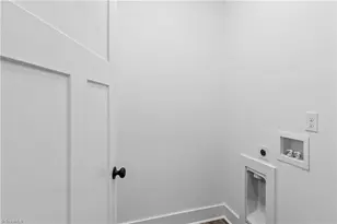 2328 Summerlin St, Winston-Salem, NC 27103 - Photo 14