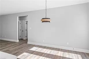 2328 Summerlin St, Winston-Salem, NC 27103 - Photo 12
