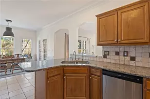 4855 Century Oaks Ln, Winston-Salem, NC 27106 - Photo 10