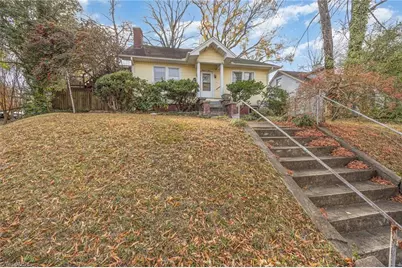 1201 Friendly Avenue, Greensboro, NC 27403 - Photo 2