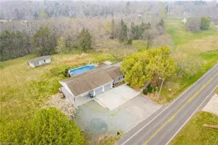 1402 Cherry Ln, Graham, NC 27253 - Photo 1
