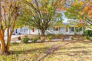 1402 Cherry Ln, Graham, NC 27253 - Photo 24