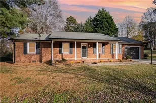 2655 Shieldale Dr, Winston-Salem, NC 27107 - Photo 2