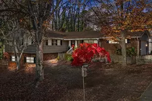 104 Bellwood Ct, Jamestown, NC 27282 - Photo 1