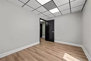 3709 Alliance Dr, Greensboro, NC 27407 - Photo 18