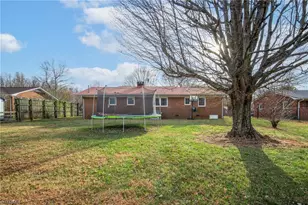 6922 Gra Lan Dr, Thomasville, NC 27360 - Photo 16