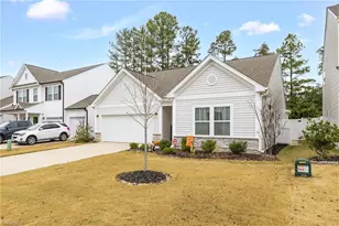 127 Centerpiece Dr, High Point, NC 27265 - Photo 2