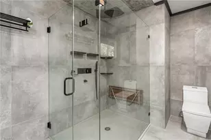 305 Miltwood Dr, Greensboro, NC 27455 - Photo 20