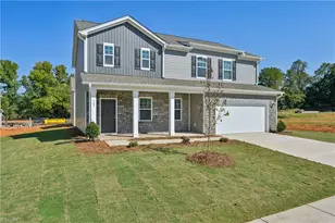 385 Shiloh Wy, Mebane, NC 27302 - Photo 4