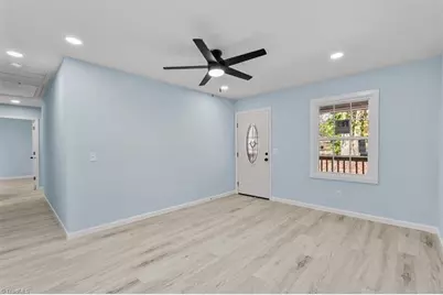 1707 N Chatham Avenue, Siler City, NC 27344 - Photo 4