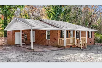 1707 N Chatham Avenue, Siler City, NC 27344 - Photo 2