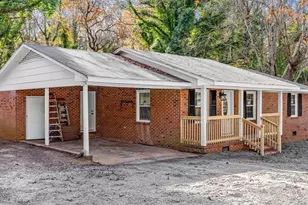 1707 N Chatham Ave, Siler City, NC 27344 - Photo 2