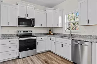 402 N Ward Ave, High Point, NC 27262 - Photo 4