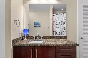 201 N Elm St, Greensboro, NC 27401 - Photo 26