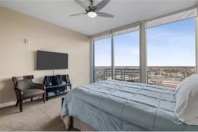 201 N Elm Street #1207, Greensboro, NC 27401 - Photo 20