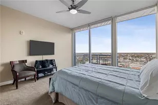 201 N Elm St, Greensboro, NC 27401 - Photo 20