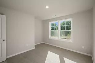 1694 Hallview Ct, Kernersville, NC 27284 - Photo 24