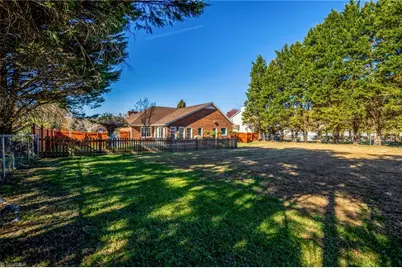 609 Nottinghill Drive, Winston-Salem, NC 27107 - Photo 38