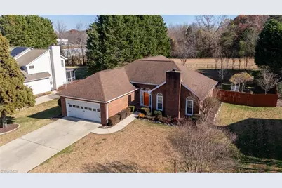 609 Nottinghill Drive, Winston-Salem, NC 27107 - Photo 4